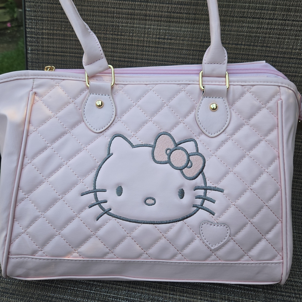 Hello Kitty Pink Quilted Women's Bag - Picture 11 of 12